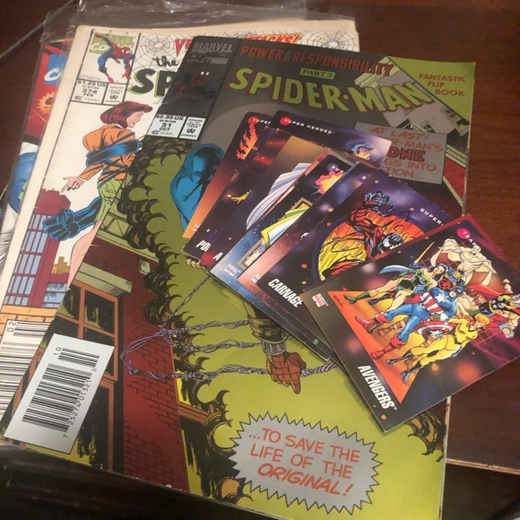 VINTAGE COMIC BOOKS AND COMIC CARDS NEW!! - Picture 5 of 8